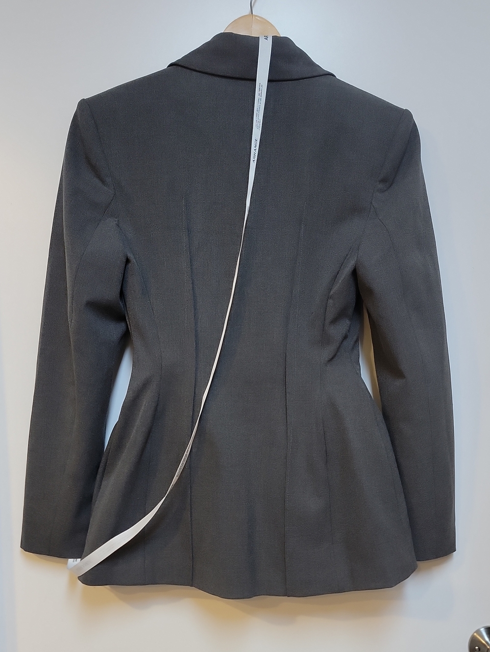 ARRANGE Women's Grey Tailored Ponte Blazer - Picture 9 of 13